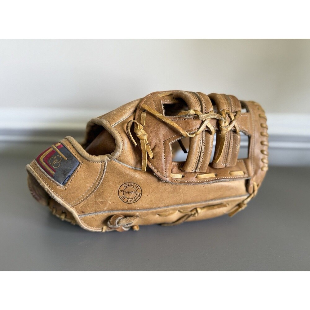 TRIO Triple T 33-90 Steerhide Leather Baseball Glove Taiwan 12.5" RH Thrower